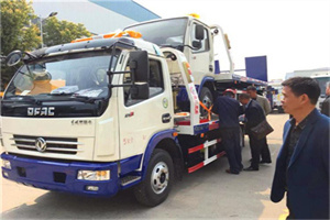 康桥镇汽车道路救援拖车价格